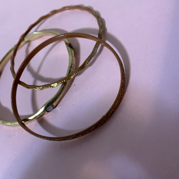 Three bracelets - Picture 6 of 7